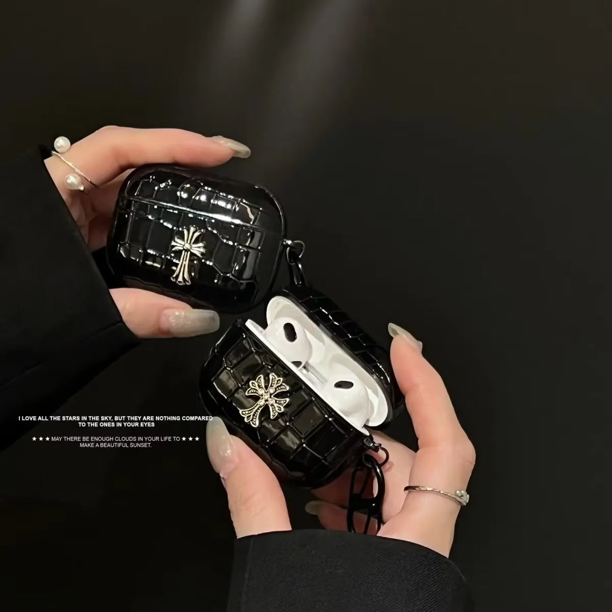 High-End Busines Sle Crocodile Pattern Leather Cross Heart Case for Airpod Air1/2 Airpod Pro1 2 3 4 Headphone Case with Keychain