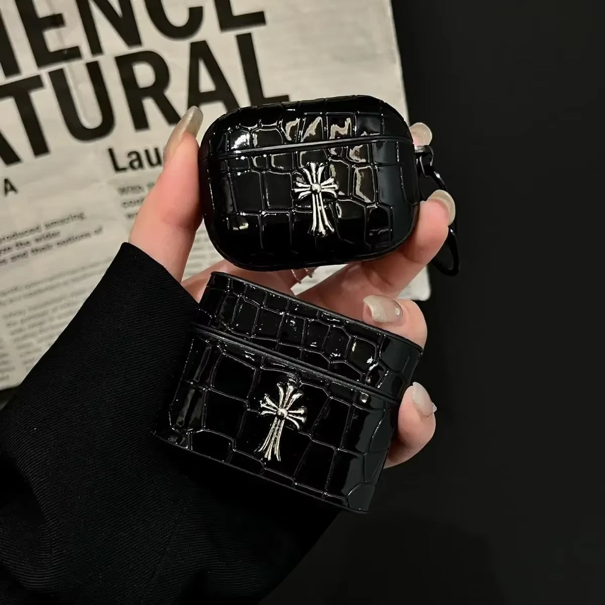 High-End Busines Sle Crocodile Pattern Leather Cross Heart Case for Airpod Air1/2 Airpod Pro1 2 3 4 Headphone Case with Keychain